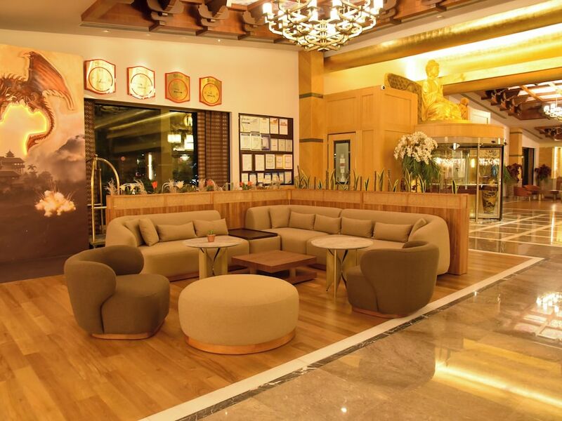 Royal Dragon Hotel